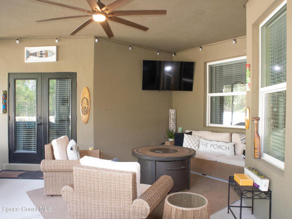 680 Easton Forest Circle Circle, Palm Bay, FL 32909