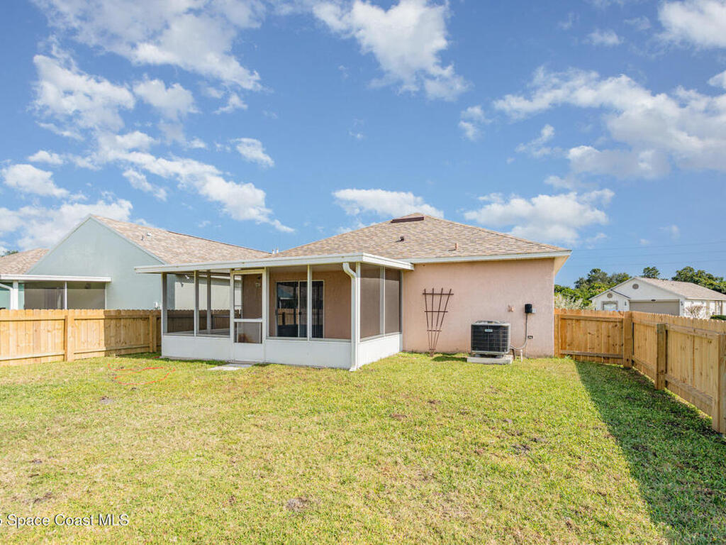 2188 Redwood Circle, Palm Bay, FL 32905