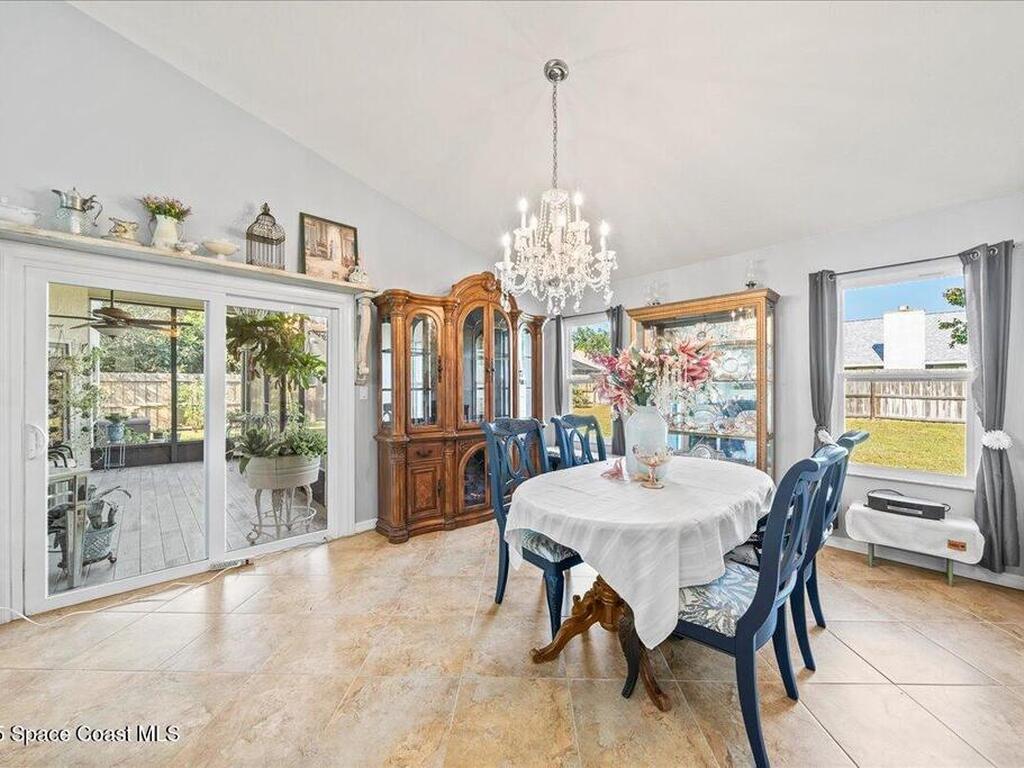 910 Brookshire Circle, Malabar, FL 32950