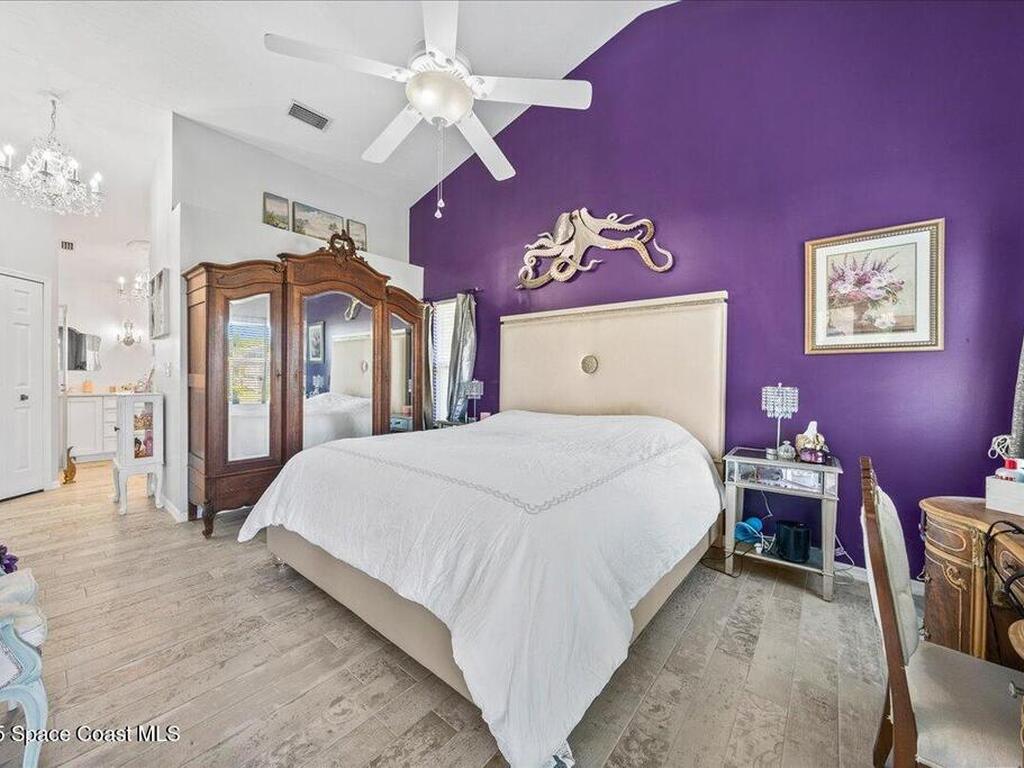 910 Brookshire Circle, Malabar, FL 32950