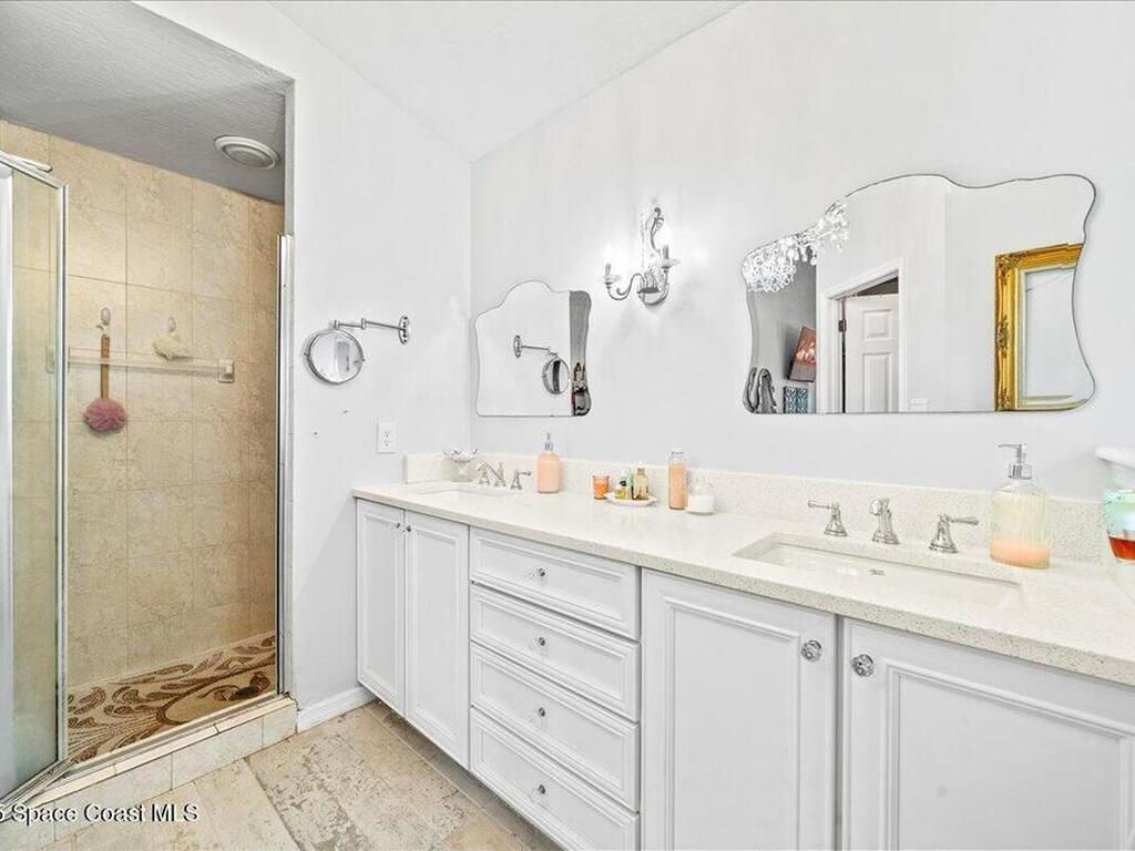 910 Brookshire Circle, Malabar, FL 32950