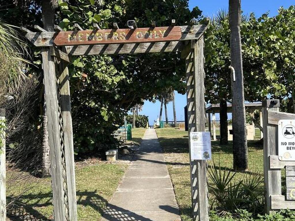 7144 Floridana Avenue, Melbourne Beach, FL 32951