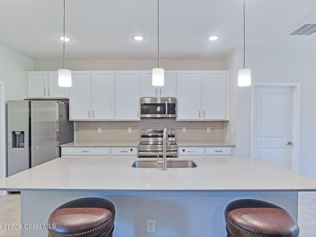 951 Sareta Street, Palm Bay, FL 32909