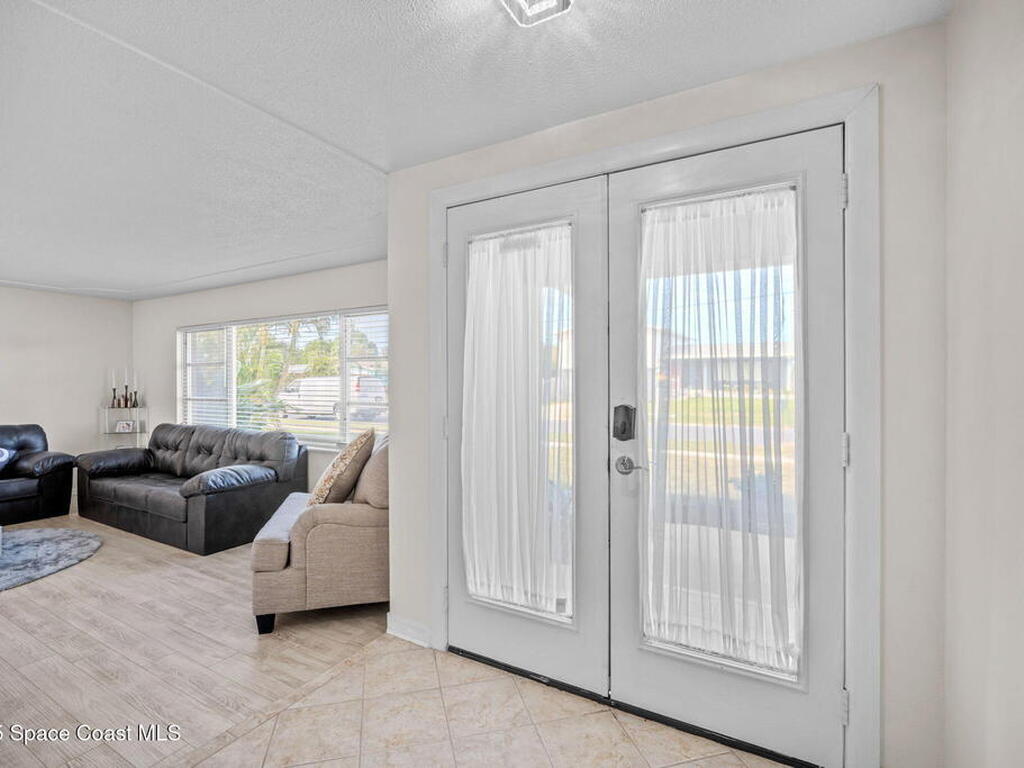 1505 W Central Avenue, Merritt Island, FL 32952