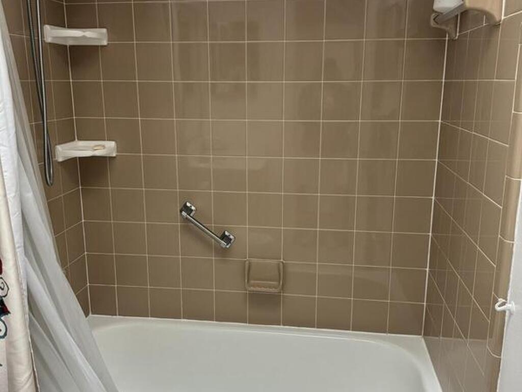 870 Cross Lake Drive, Melbourne, FL 32901