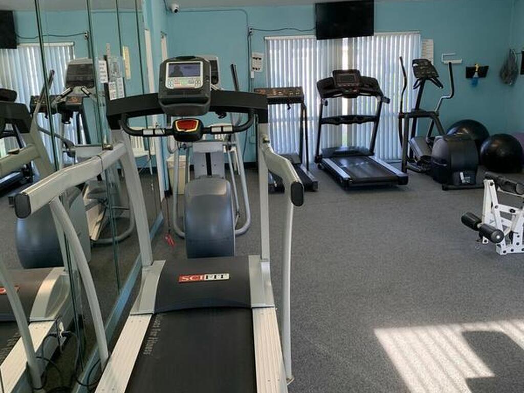 870 Cross Lake Drive, Melbourne, FL 32901