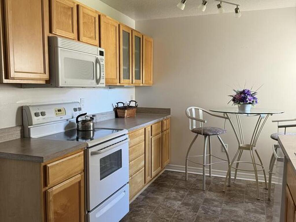 870 Cross Lake Drive, Melbourne, FL 32901