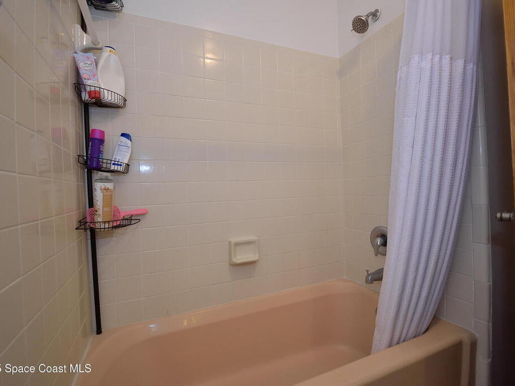 139/141 Woodland Avenue, Cocoa Beach, FL 32931