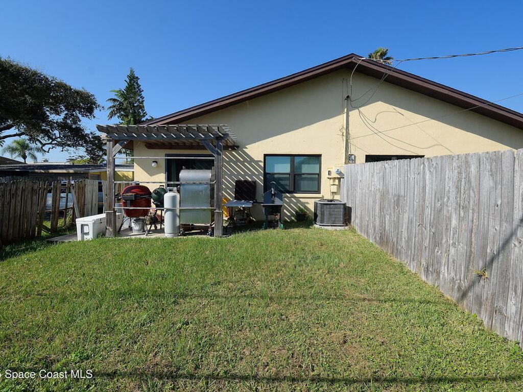 139/141 Woodland Avenue, Cocoa Beach, FL 32931