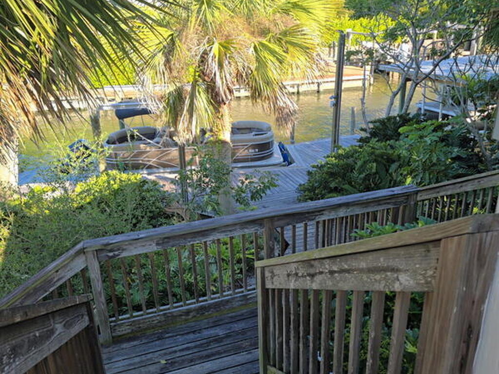 53 Vip Island Island, Grant-Valkaria, FL 32949