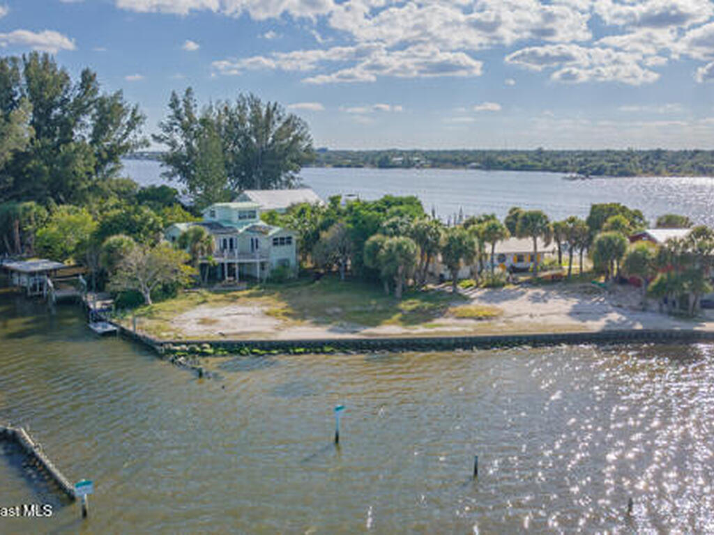 53 Vip Island Island, Grant-Valkaria, FL 32949