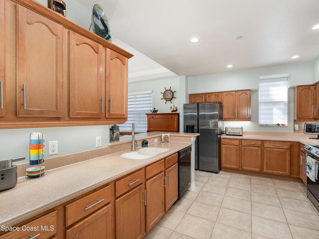 540 S Banana River Drive, Merritt Island, FL 32952