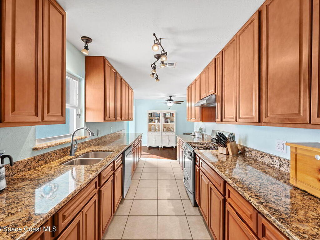 1623 E Central Avenue, Merritt Island, FL 32952