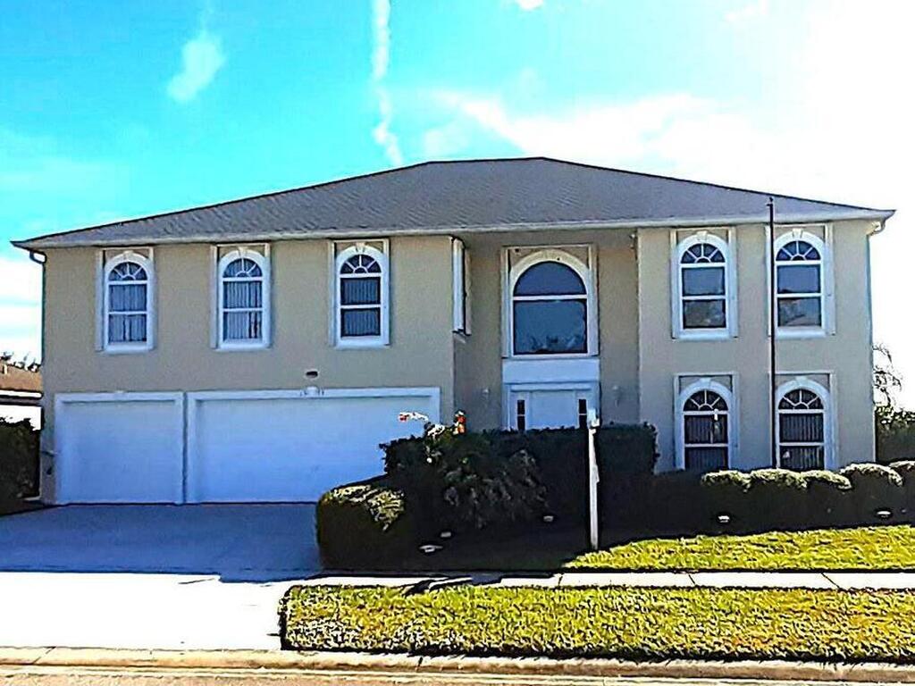 1539 Las Palmos Drive, Palm Bay, FL 32908