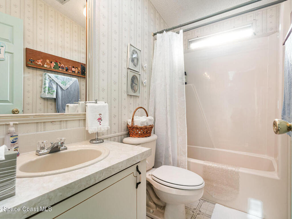 909 Dogwood Drive, Barefoot Bay, FL 32976