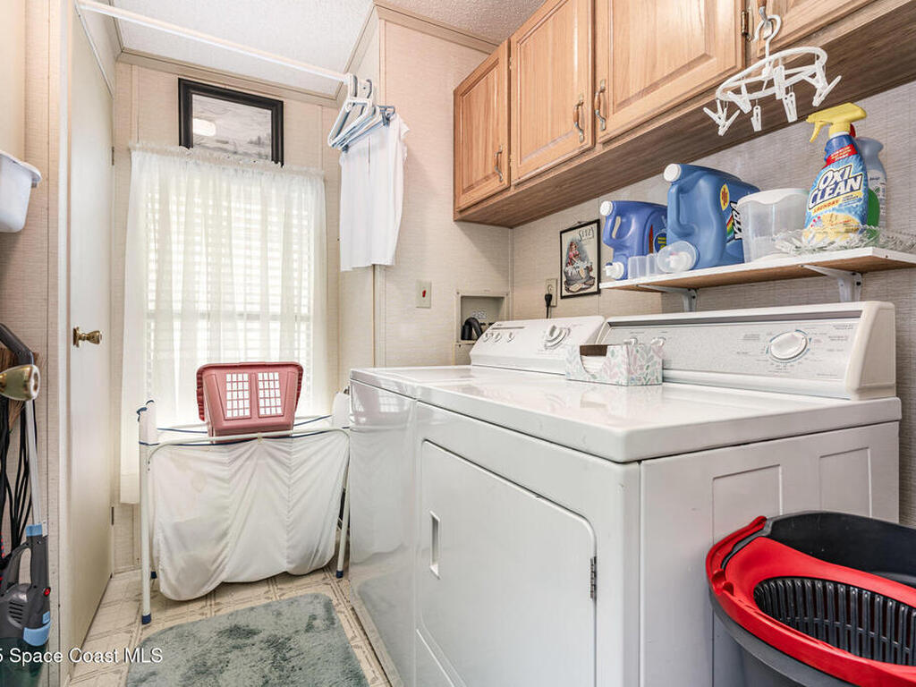 909 Dogwood Drive, Barefoot Bay, FL 32976