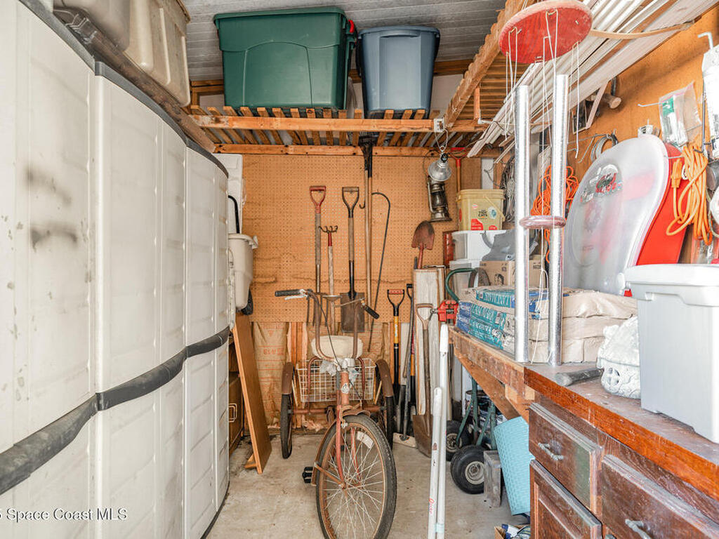 909 Dogwood Drive, Barefoot Bay, FL 32976