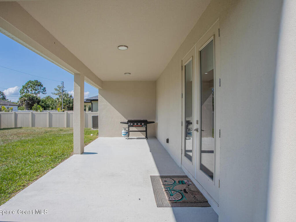 612 Osmosis Drive, Palm Bay, FL 32908