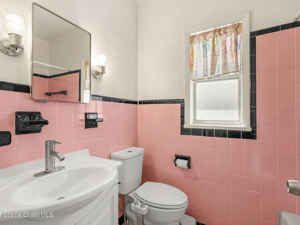 107 Franklyn Avenue, Indialantic, FL 32903