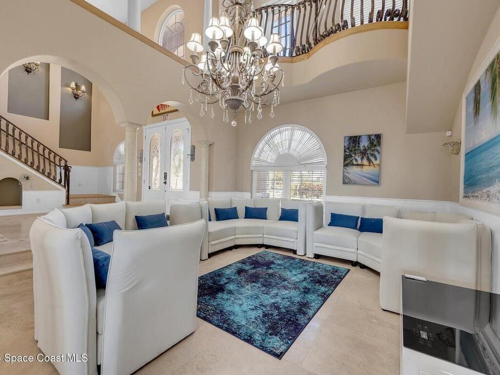 7 Cove View Court, Cocoa Beach, FL 32931