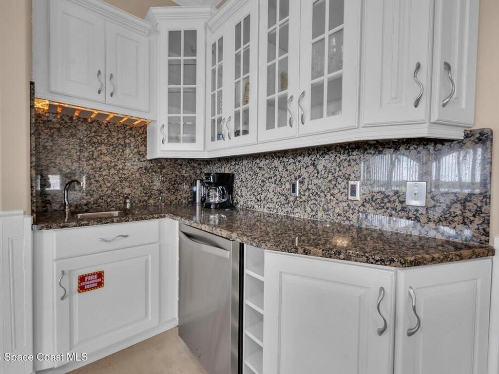 7 Cove View Court, Cocoa Beach, FL 32931