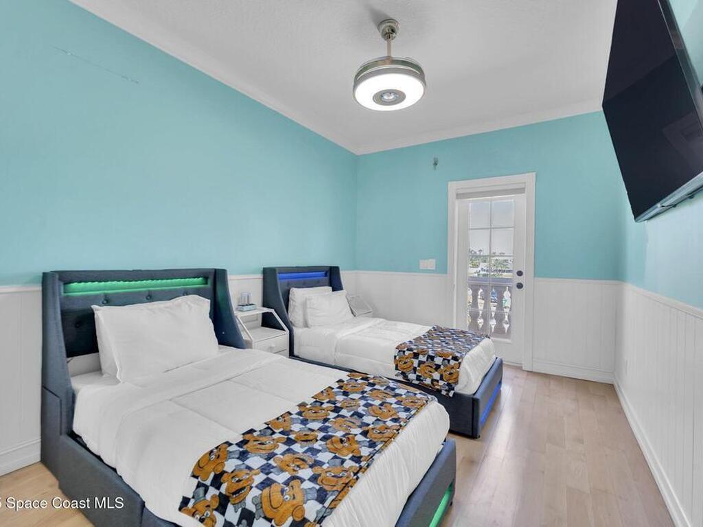 7 Cove View Court, Cocoa Beach, FL 32931