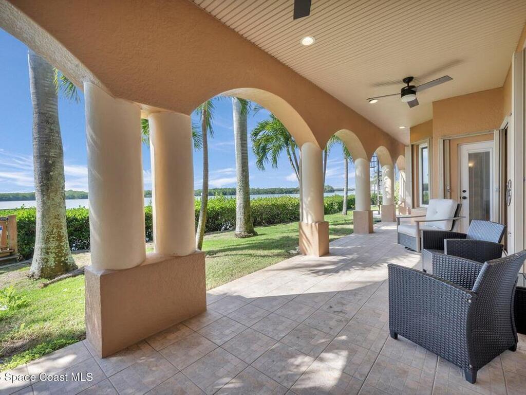 7 Cove View Court, Cocoa Beach, FL 32931