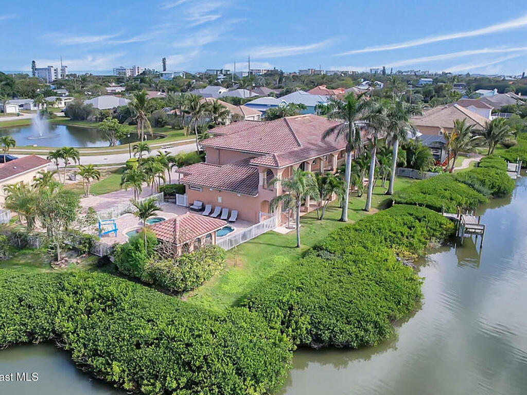 7 Cove View Court, Cocoa Beach, FL 32931