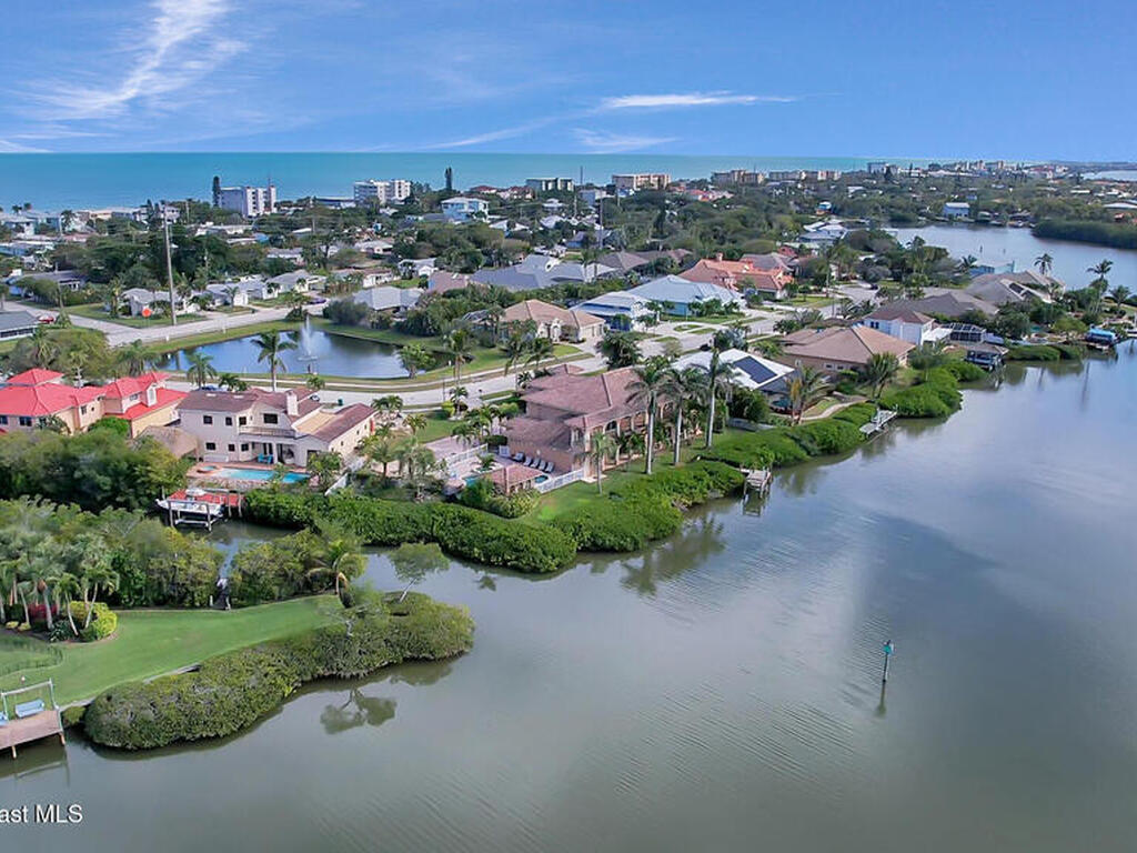 7 Cove View Court, Cocoa Beach, FL 32931