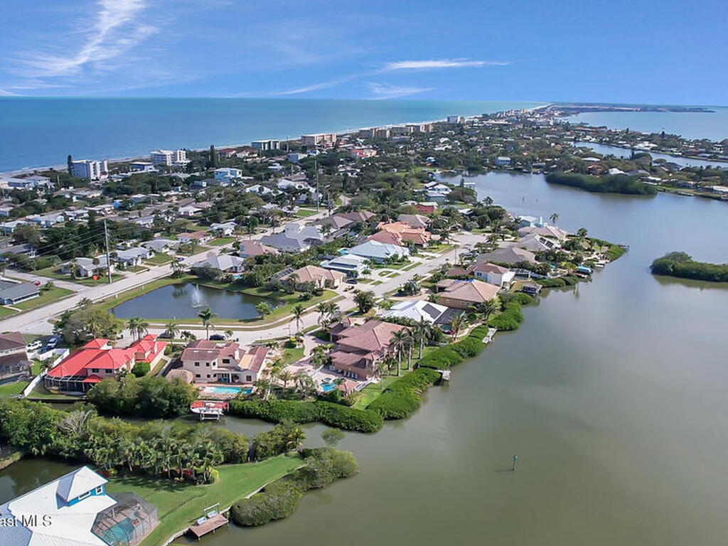 7 Cove View Court, Cocoa Beach, FL 32931