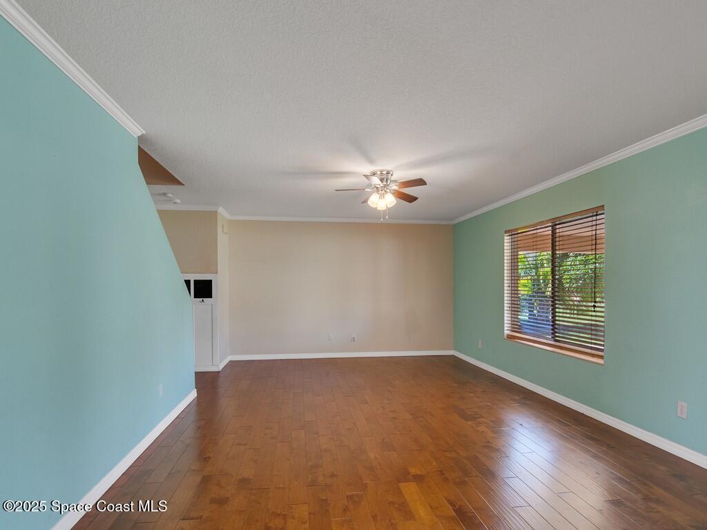 5595 45th Avenue, Vero Beach, FL 32967