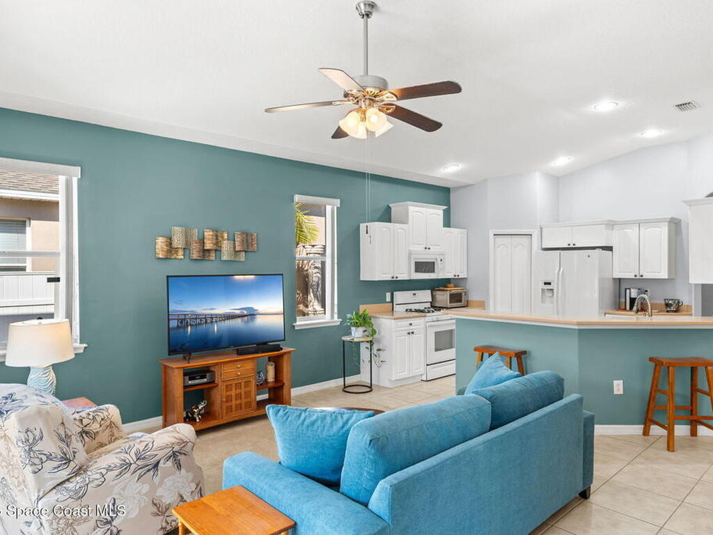 590 Wedge Court, Palm Bay, FL 32909