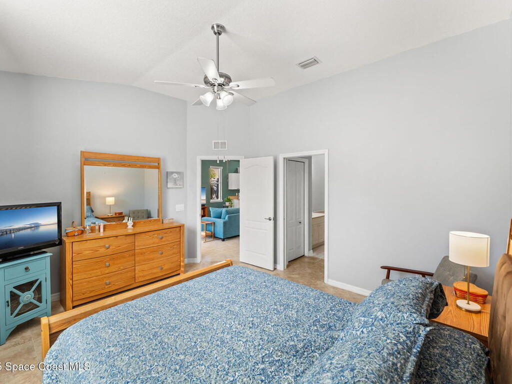 590 Wedge Court, Palm Bay, FL 32909