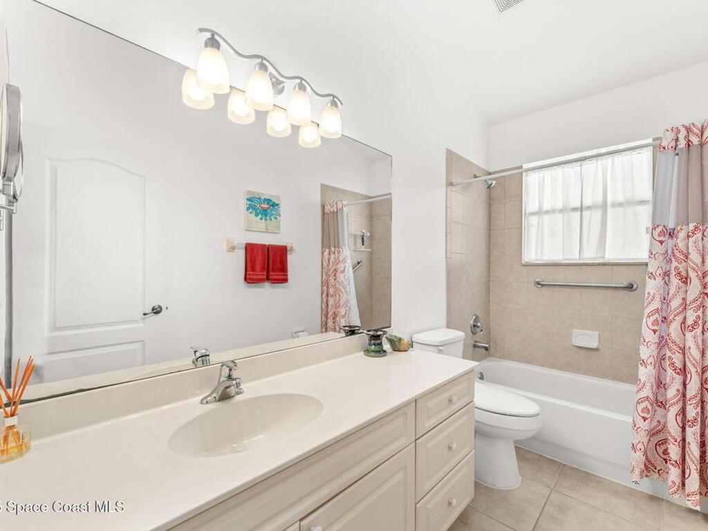 590 Wedge Court, Palm Bay, FL 32909