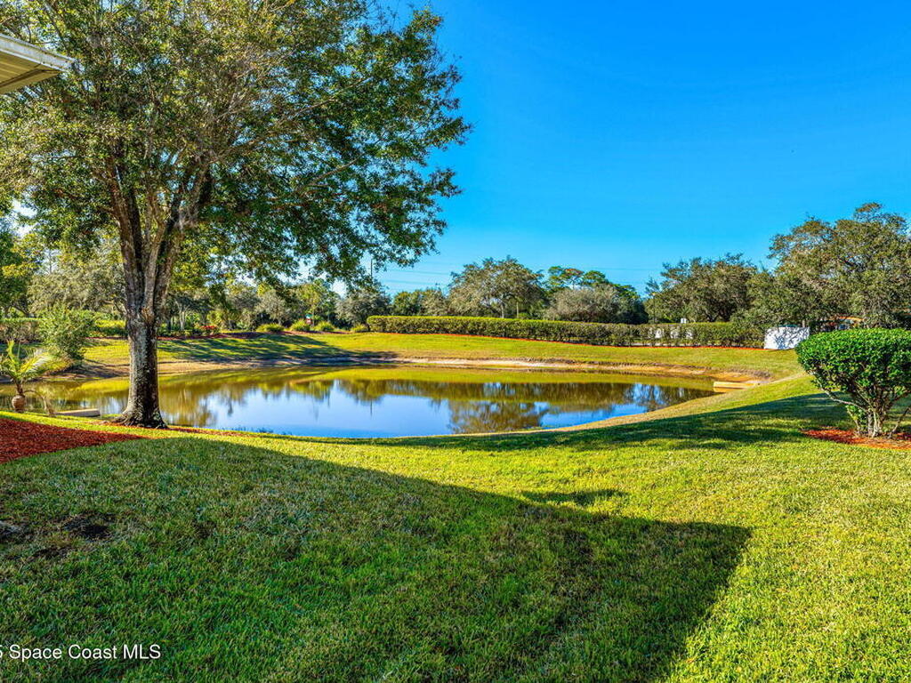 590 Wedge Court, Palm Bay, FL 32909