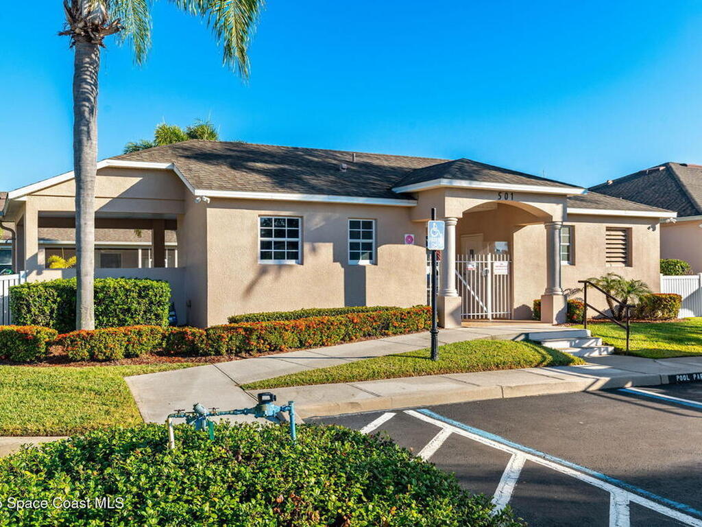 590 Wedge Court, Palm Bay, FL 32909