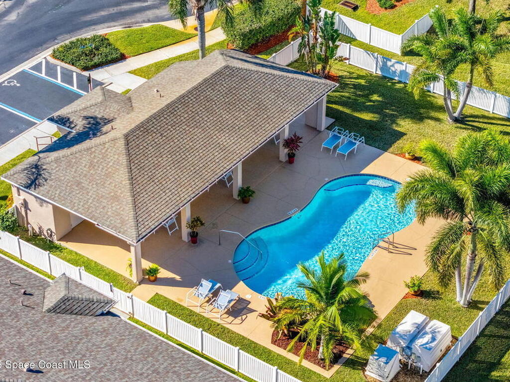 590 Wedge Court, Palm Bay, FL 32909