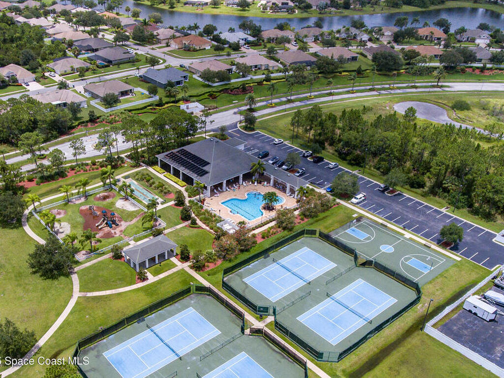 590 Wedge Court, Palm Bay, FL 32909