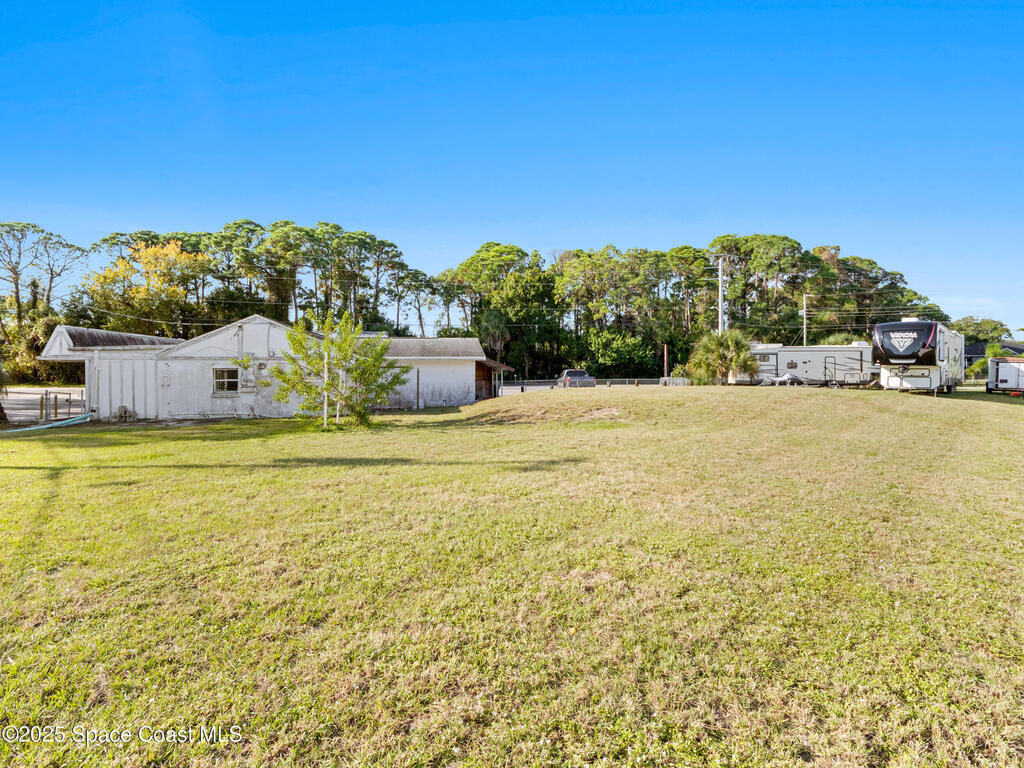 1310 S Tropical Trail, Merritt Island, FL 32952