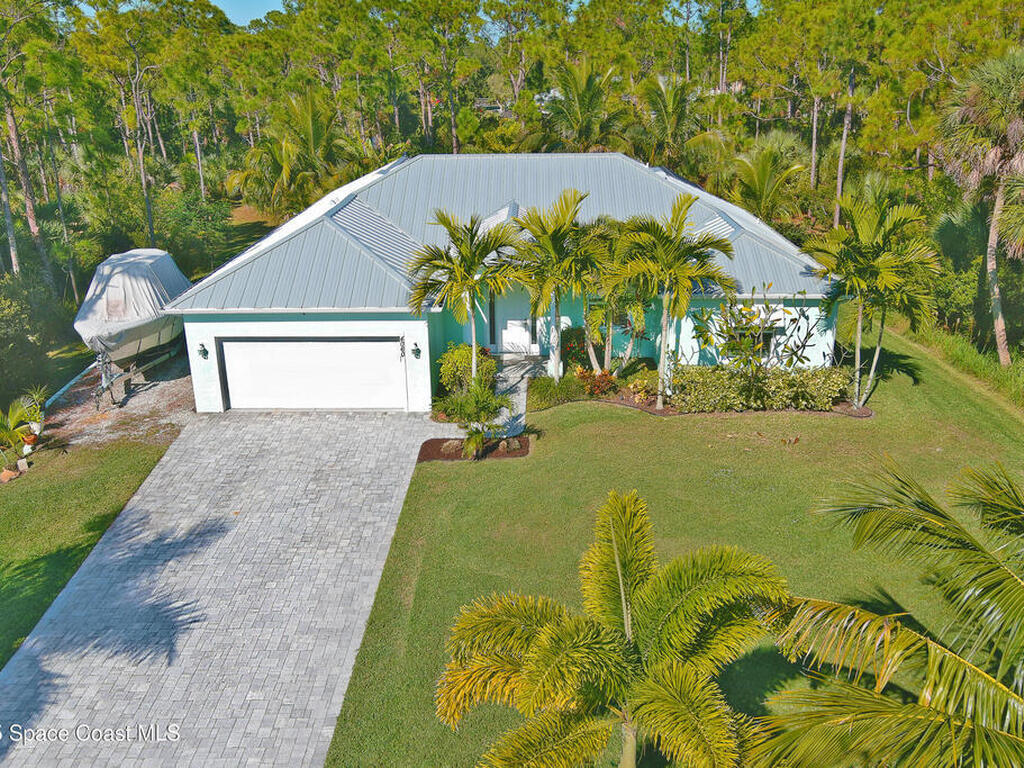 4060 Edisto Drive, Grant, FL 32949