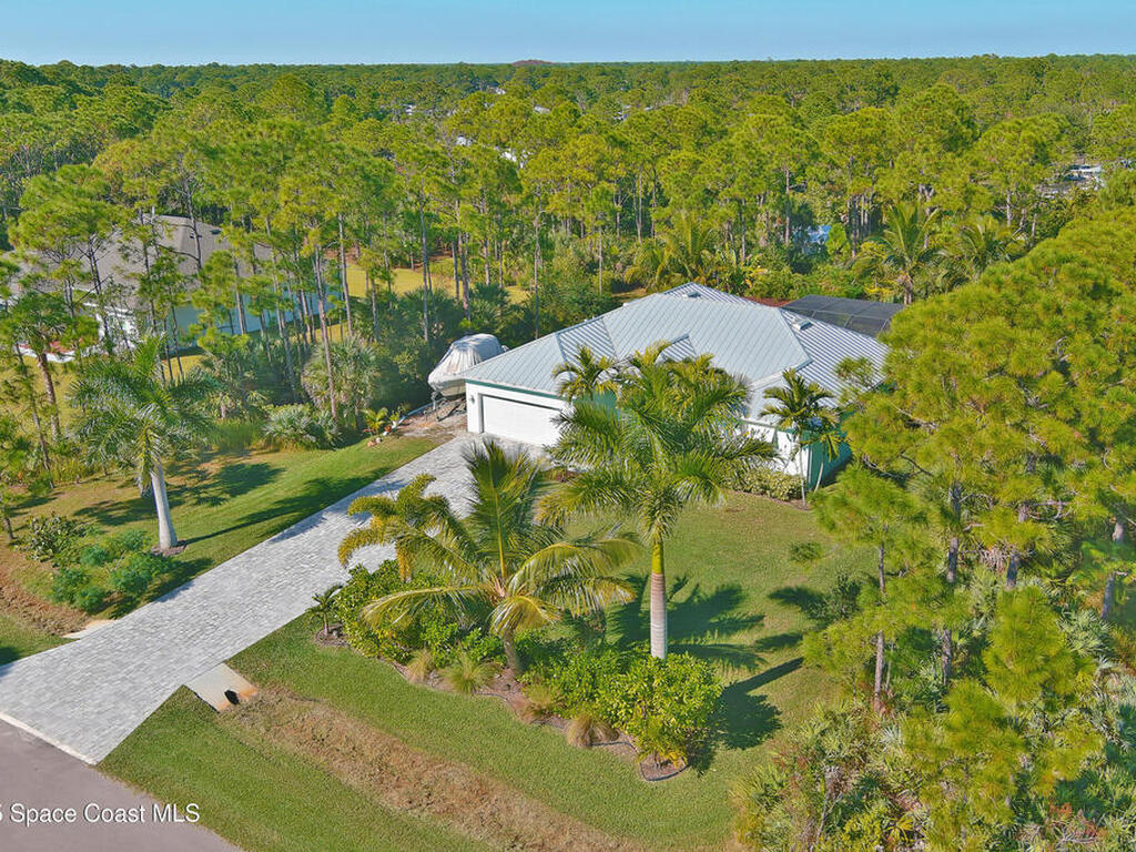 4060 Edisto Drive, Grant, FL 32949