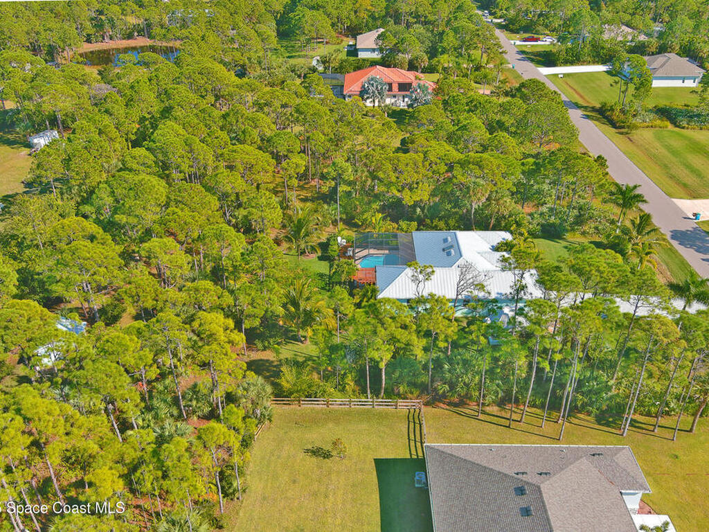 4060 Edisto Drive, Grant, FL 32949