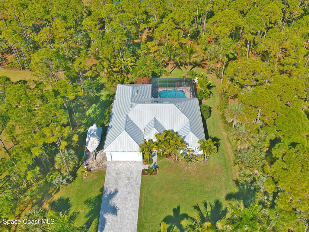 4060 Edisto Drive, Grant, FL 32949