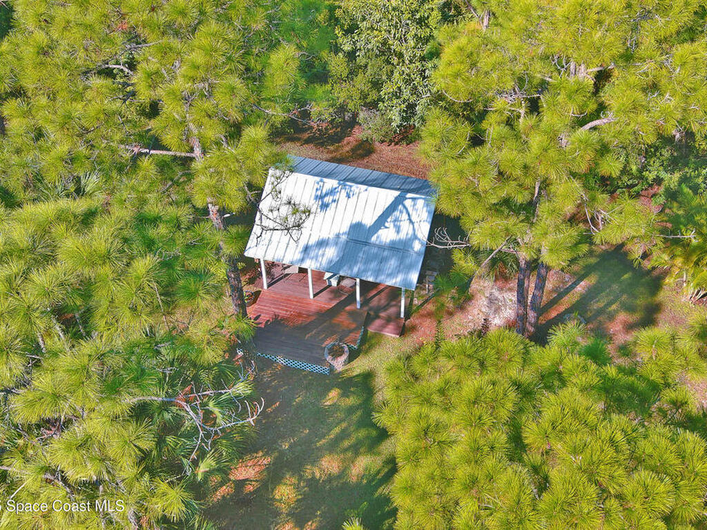 4060 Edisto Drive, Grant, FL 32949