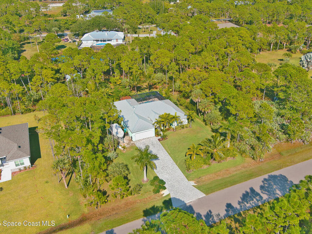 4060 Edisto Drive, Grant, FL 32949