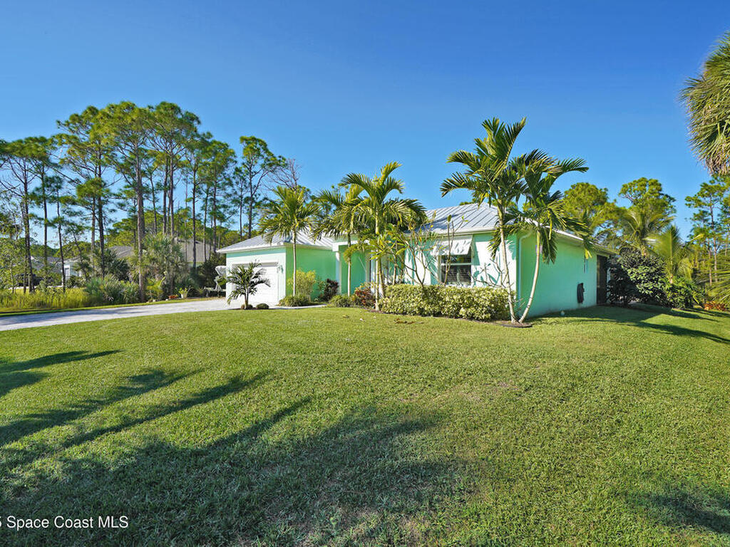 4060 Edisto Drive, Grant, FL 32949