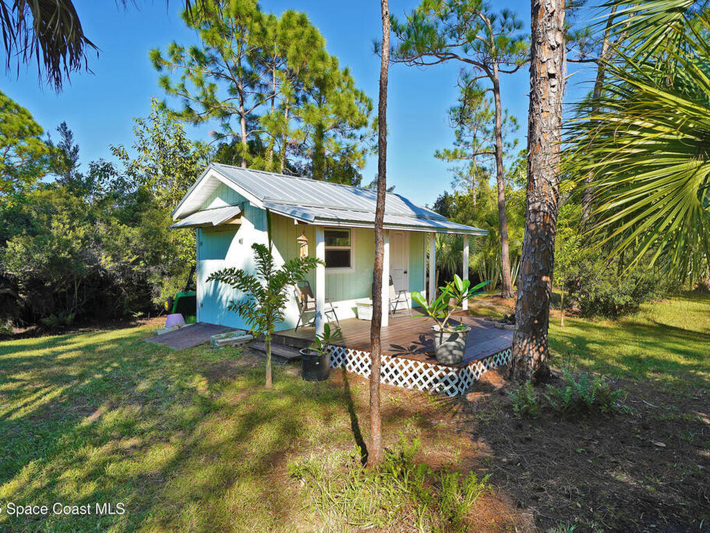4060 Edisto Drive, Grant, FL 32949