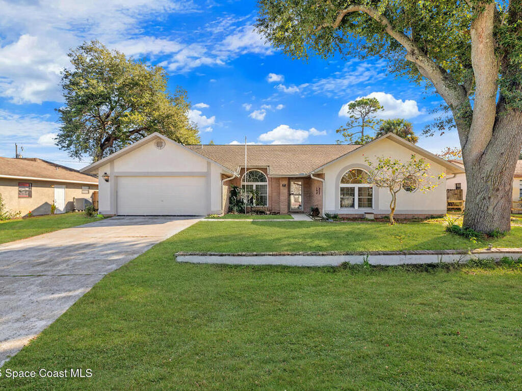 5001 Walton Avenue, Titusville, FL 32780