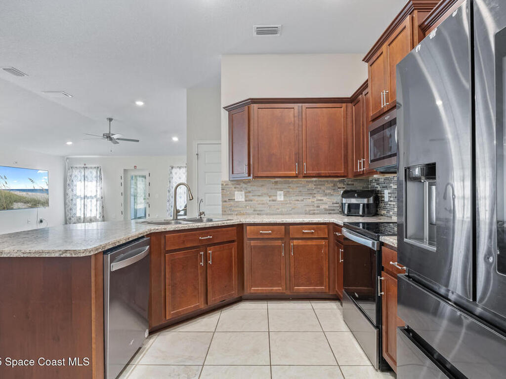 813 Moment Street, Cocoa, FL 32926