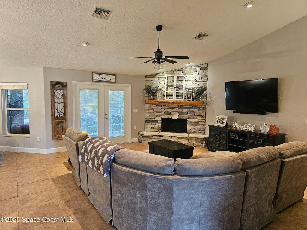 3094 Green Turtle Circle, Mims, FL 32754